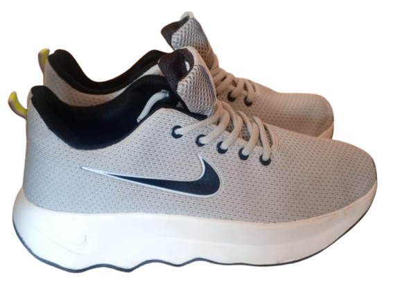 Nike Air Max Men's Sneaker – Grey